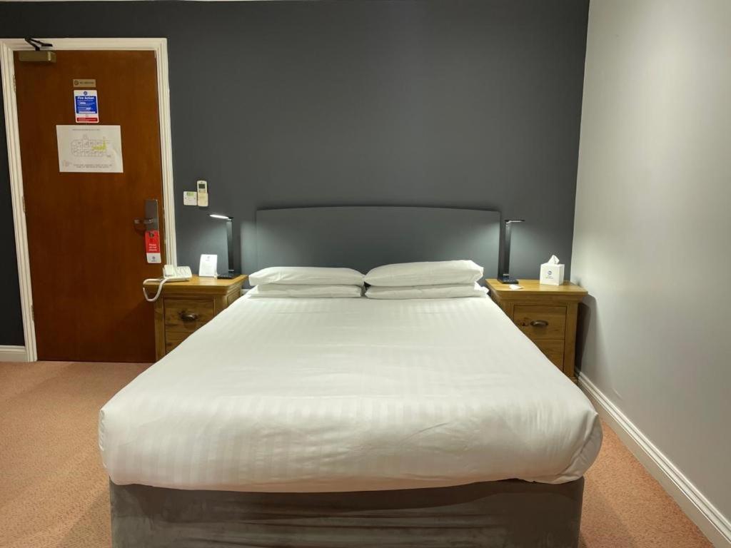 Best Western Claydon Hotel ภายนอก รูปภาพ