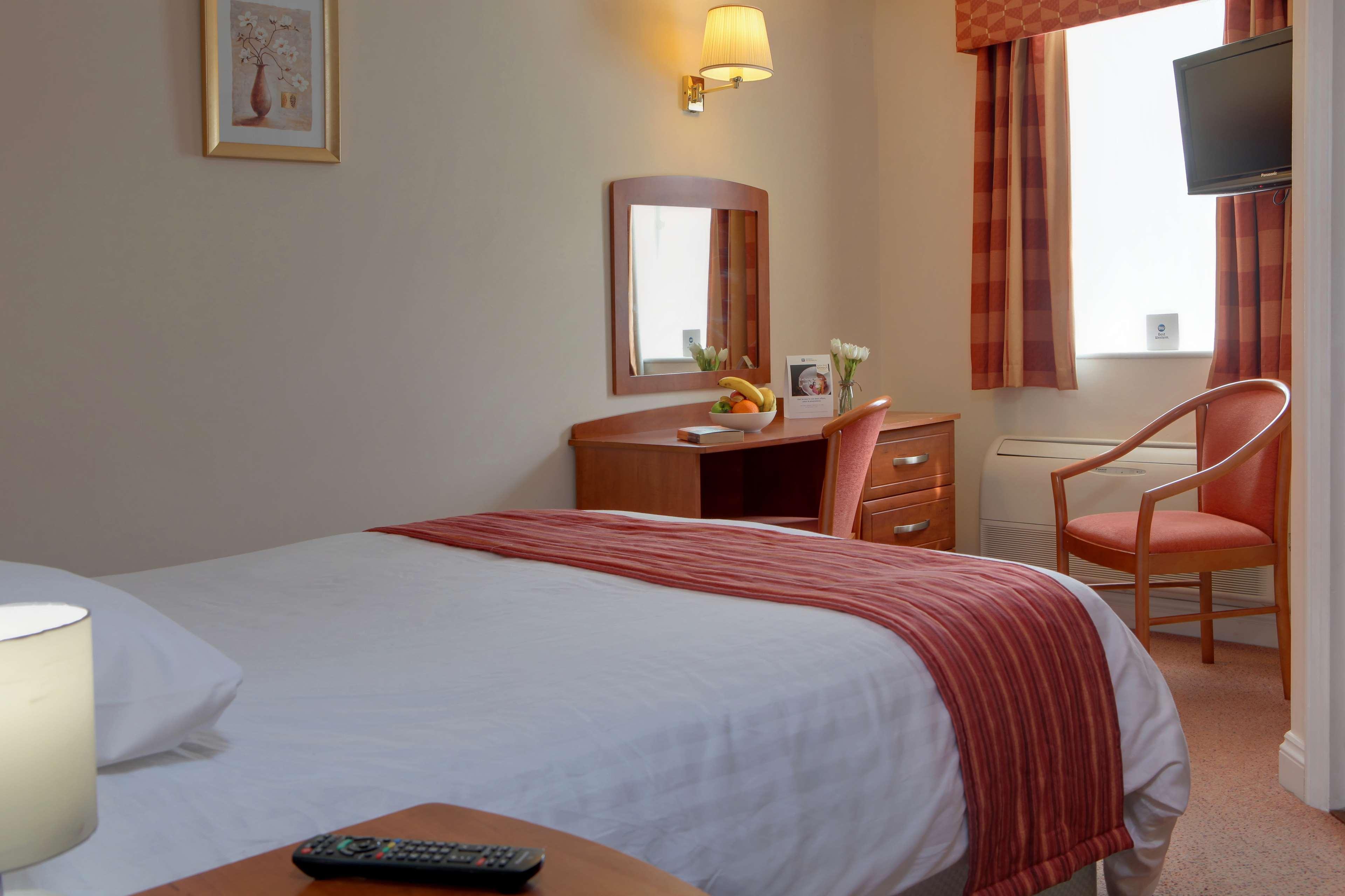Best Western Claydon Hotel ภายนอก รูปภาพ
