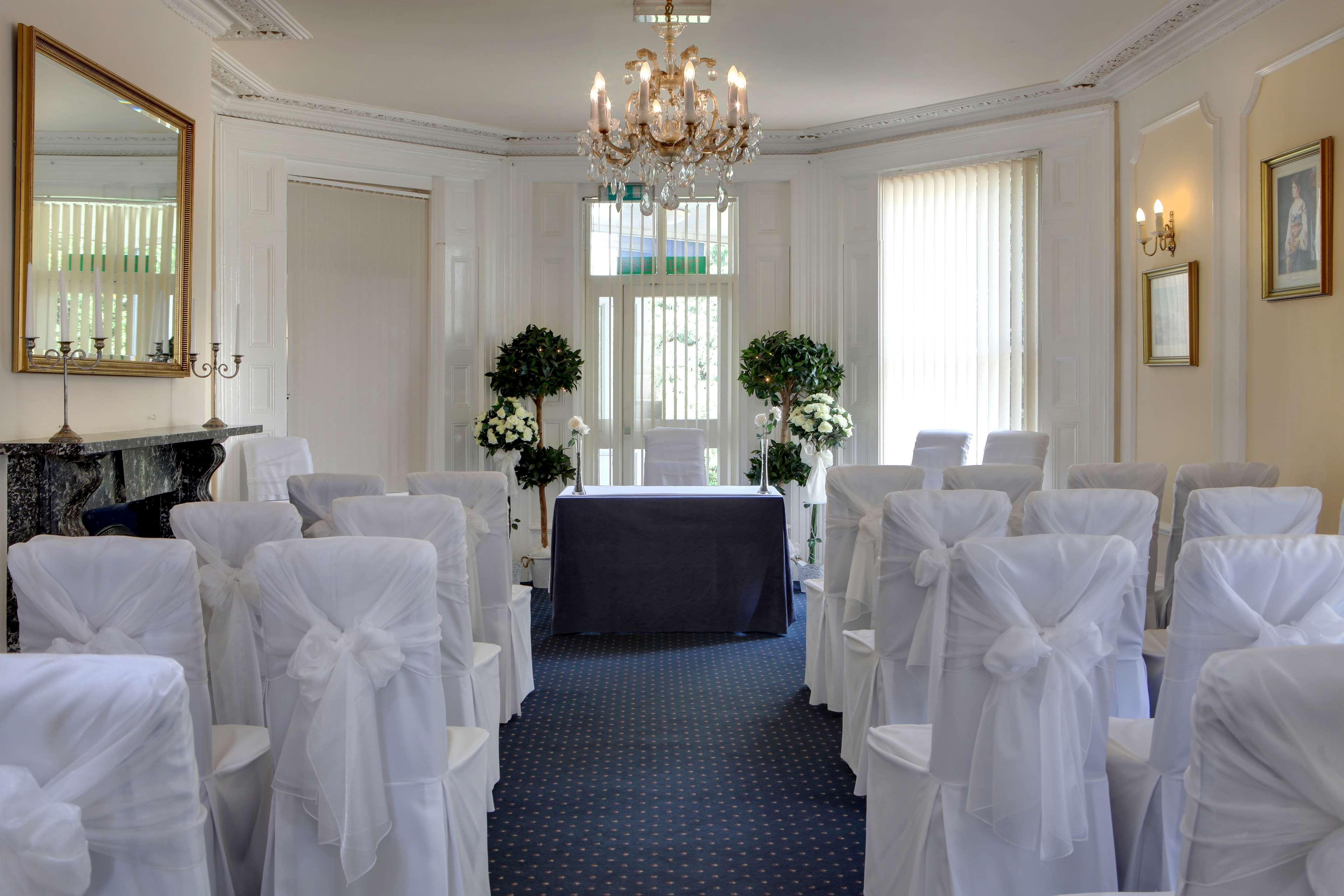 Best Western Claydon Hotel ภายนอก รูปภาพ